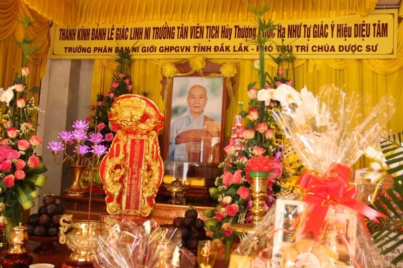 Lễ Tiểu Tường (Giỗ Đầu) Ý Nghĩa và Bài Văn Khấn Chuẩn Xác Nhất