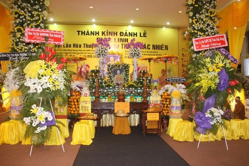 Văn Khấn Thổ Thần, Táo Quân, Long Mạch Và Các Vị Thần Linh Trước Ngày Giỗ Đầu (Lễ Tiểu Tường)